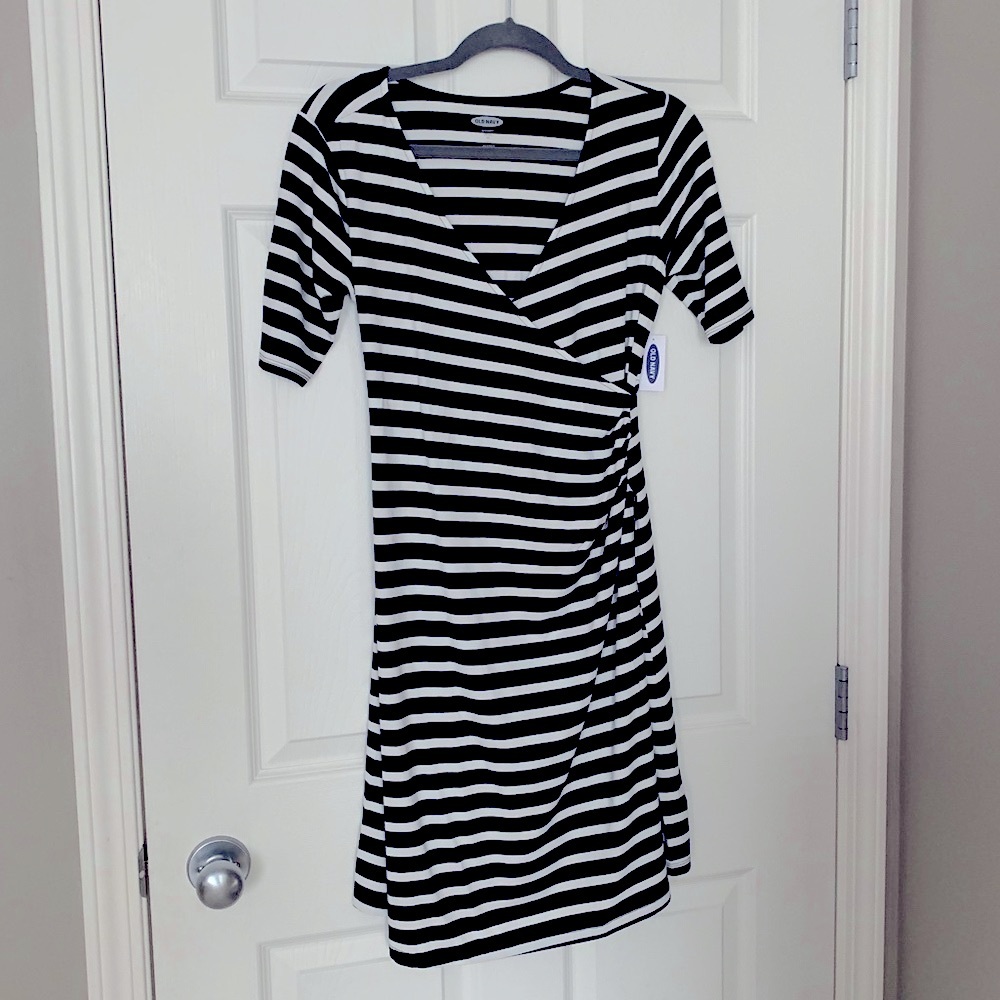 BNWT - striped maternity and nursing dress